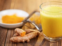 Le lait au curcuma: une boisson miraculeuse pour la santé