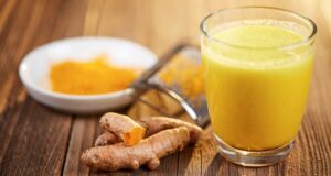 Le lait au curcuma: une boisson miraculeuse pour la santé Le lait au curcuma: une boisson miraculeuse pour la santé