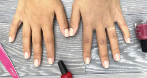 Astuce pour enlever la colle sur les ongles Astuce pour enlever la colle sur les ongles