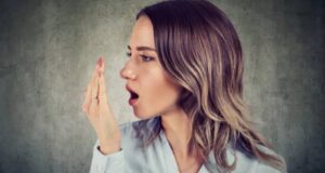 5 astuces naturelles pour lutter contre la mauvaise haleine 5 astuces naturelles pour lutter contre la mauvaise haleine